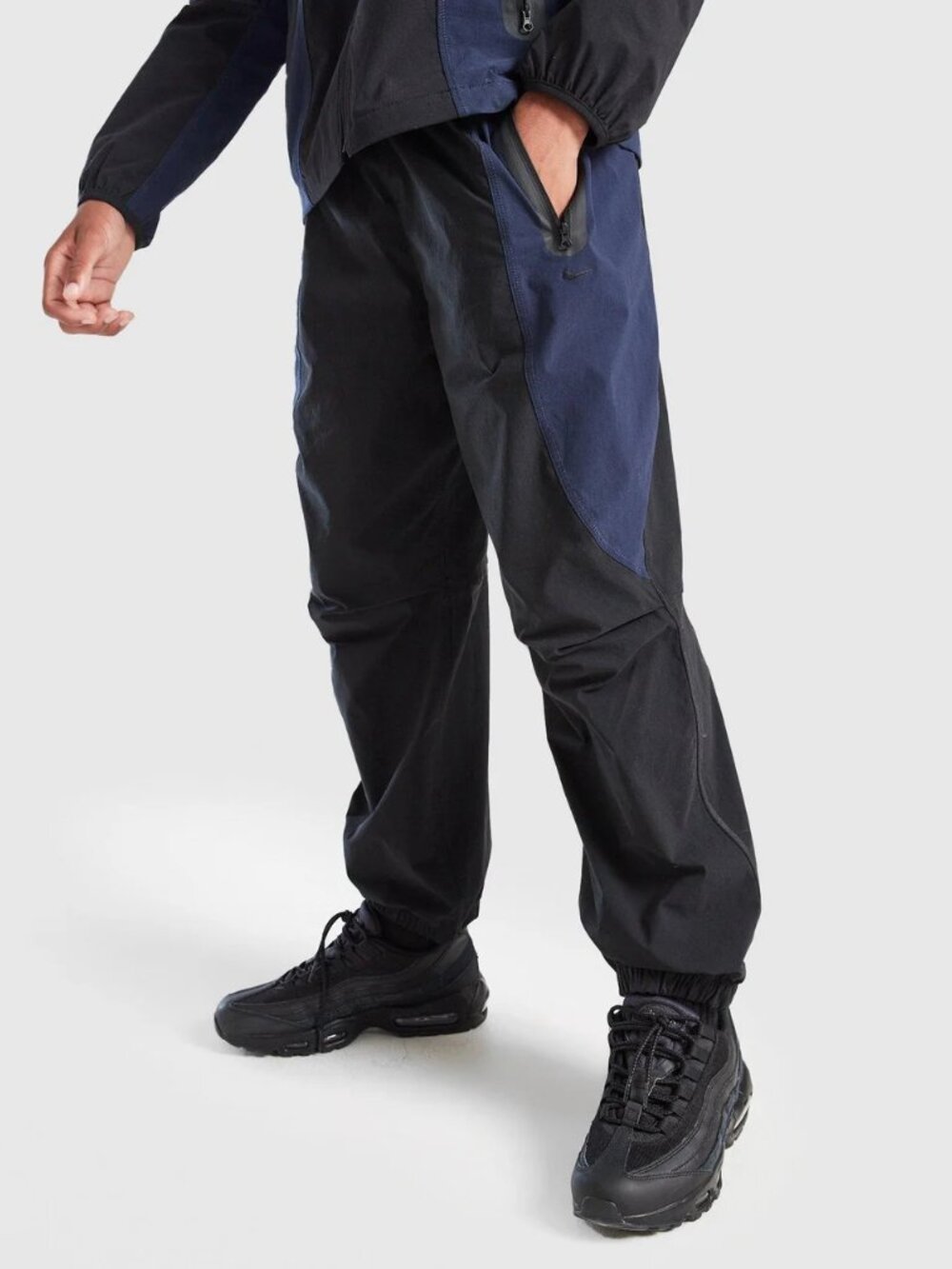 Nike Tech Men's Dri-FIT Woven Color-Block Oversized Pants M